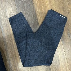 Aerie offline hi-rise leggings size large (hugger leggings) wih side pockets